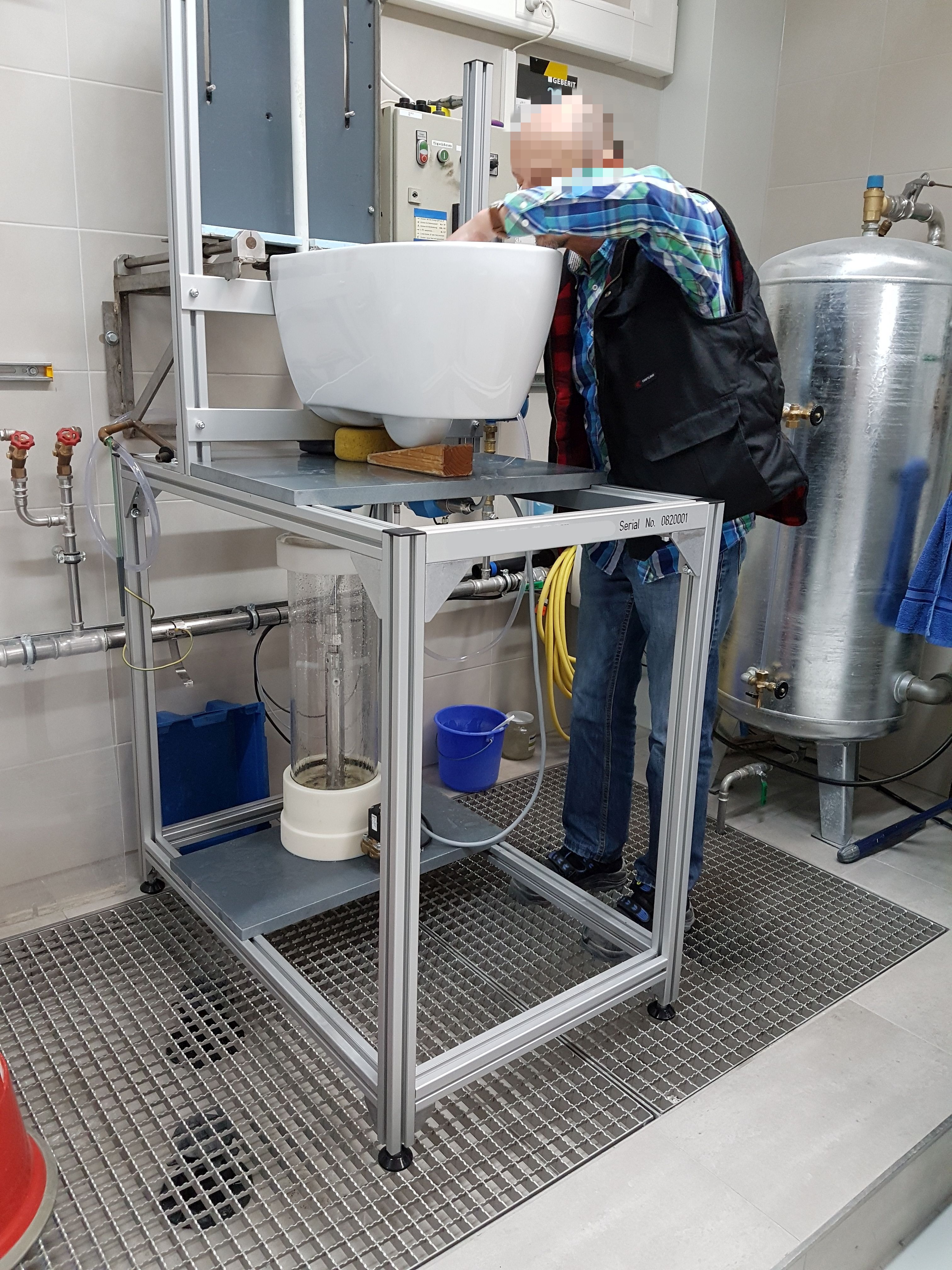 Testbank after flush water EN 997